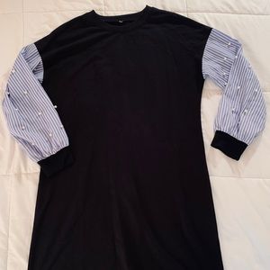 Women’s Medium Pearl Long Sleeved Dress